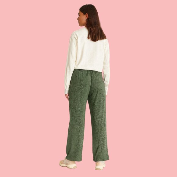 Francesca’s Olive Green Textured Wide-Leg Drawstring Pants Size M (Relaxed Fit) - Picture 2 of 8